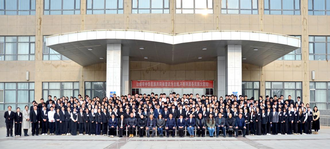 汇聚青春动能 担当时代使命——Beat365中文官方网站第五次学生代表大会胜利召开